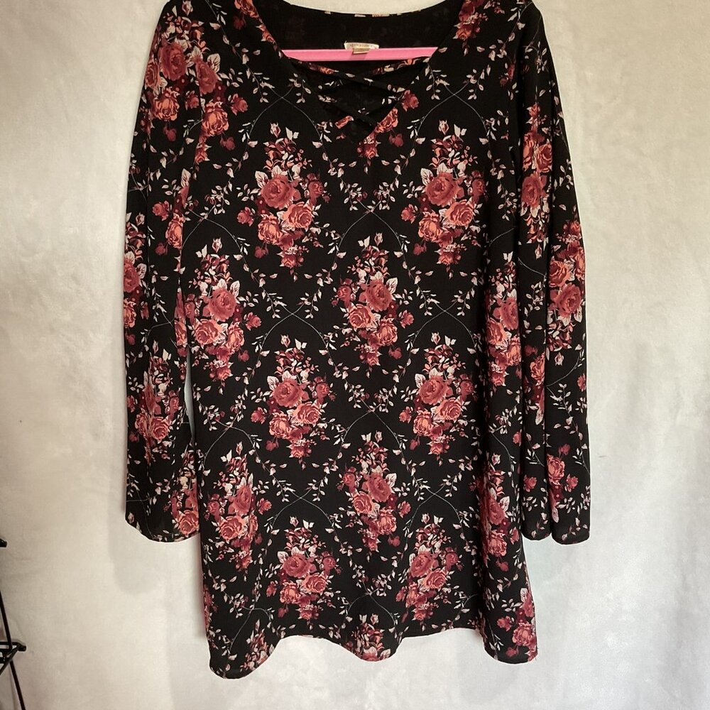 Xhilaration Floral Dress Size M